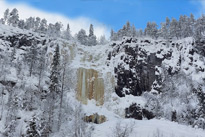 Randonnée vers les cascades gelées des gorges de Korouoma