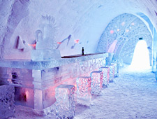 Le Snow Village est l'un des plus beaux hôtels de neige et de glace de Laponie